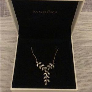 Pandora Sparkling Leaves Necklace